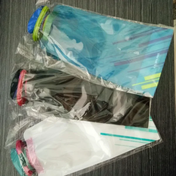 Sac d’Eau Pliable de 700 ml – Image 12