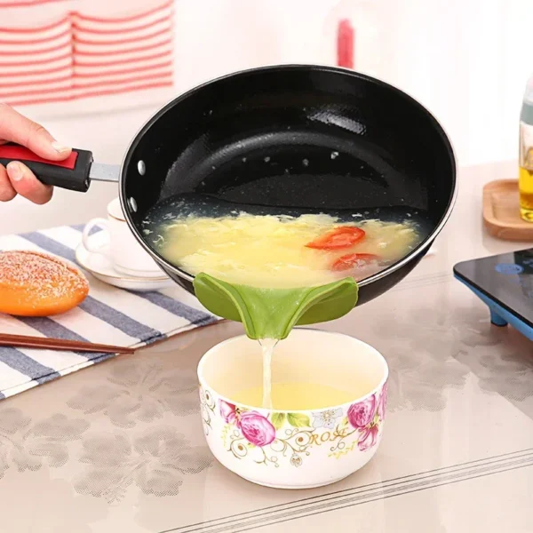 Entonnoir Liquide en Silicone Alimentaire Anti-Renversement – Image 13