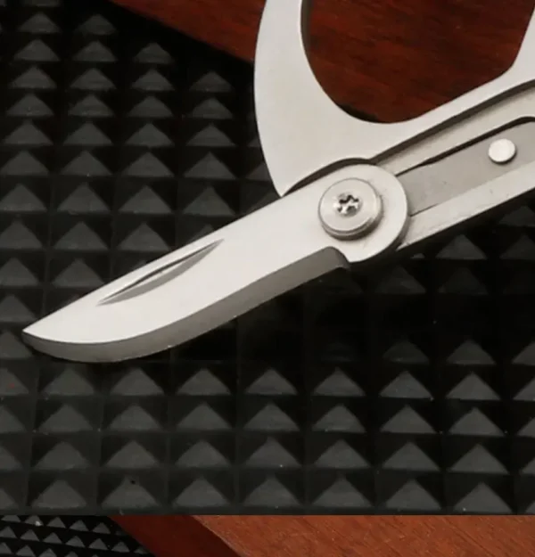 Mini Keyblade Multifonction - Porte-Clés Acier Inox 8cm – Image 10