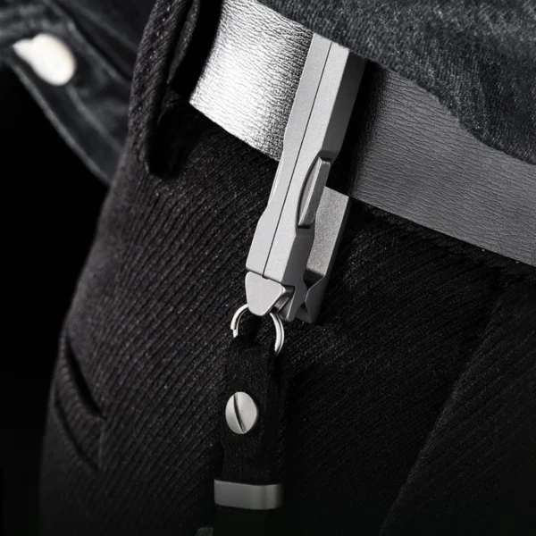Porte-Clés Pince à Épiler en Titane – Image 4