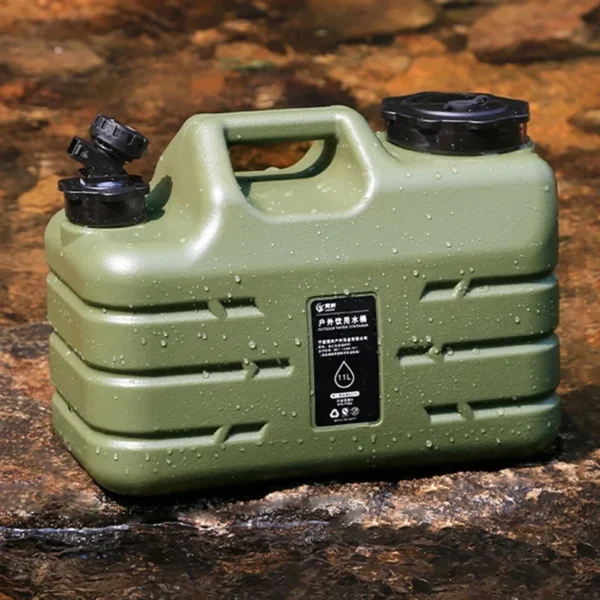 Seau à Eau Alimentaire 11L - PE Militaire avec Robinet – Image 2
