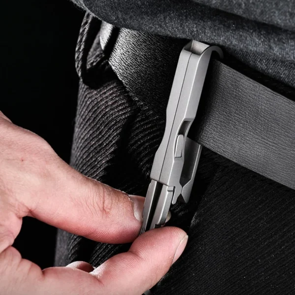 Porte-Clés Pince à Épiler en Titane – Image 7