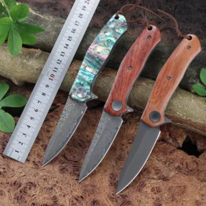 Couteau pliant Damas GT-K4020 avec manche premium