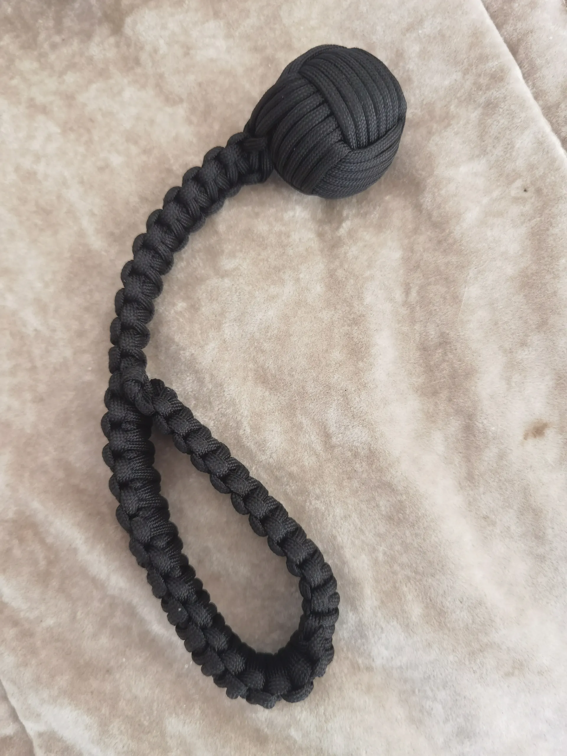 Bracelet boule acier brise-vitre – Outil survie EDC – Image 4